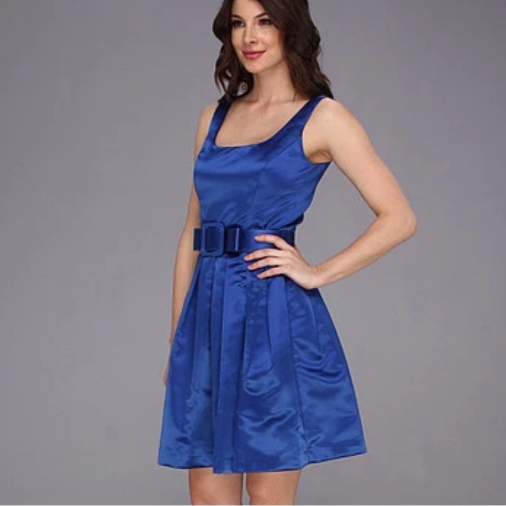 Donna Morgan Scoop Neck Royal Blue Sapphire Dress with Bow Belt size 8